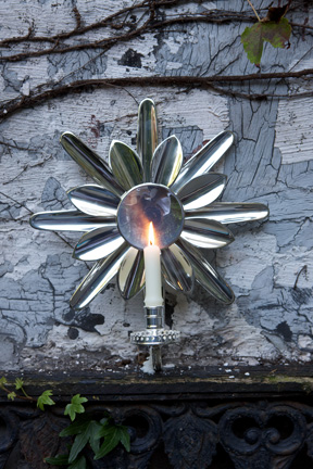Thumbnail image for Sunflower Wall Light
